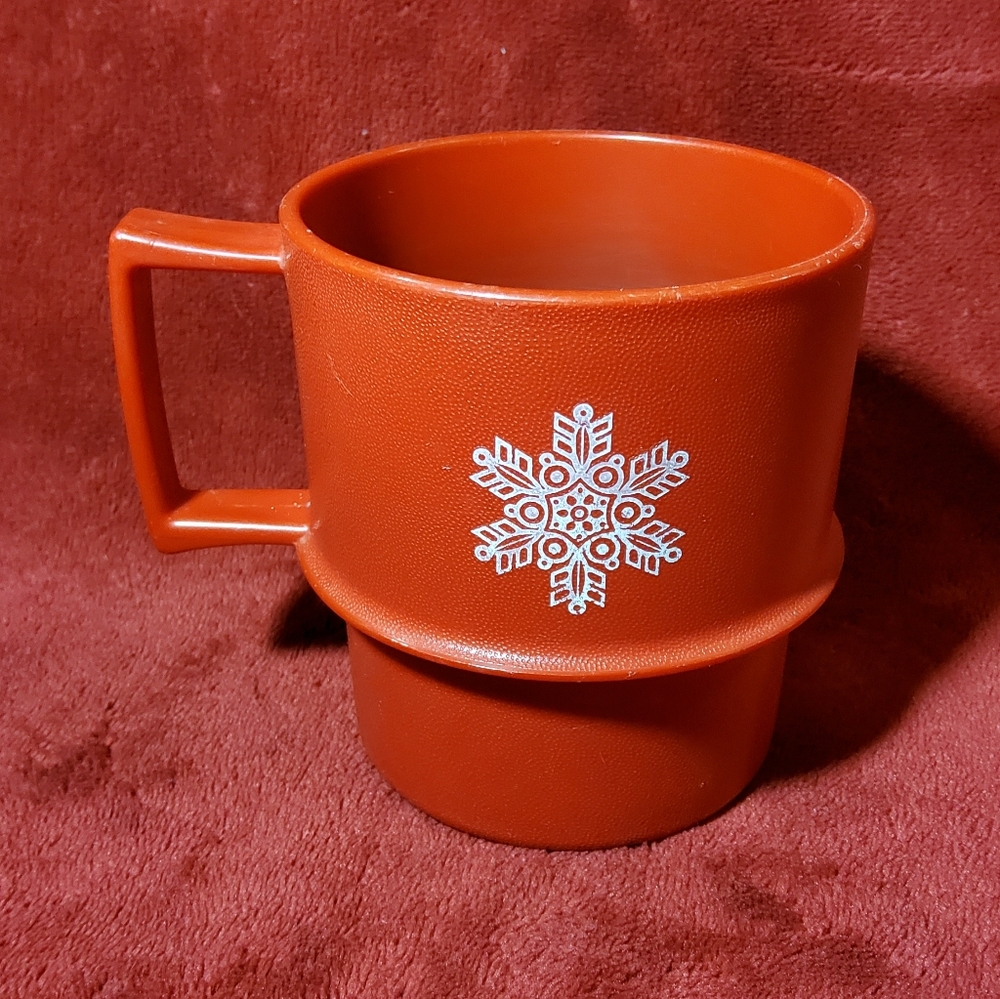 Vintage 1970's Tupperware Christmas Red With White Snowflake Mug Cup